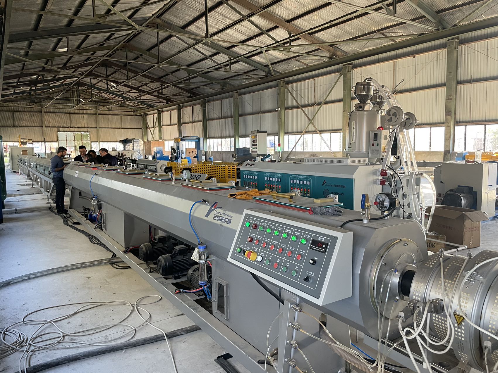 50-250 мм обладнання для труб HDPE успішно виробляє 75-38 високоефективних гвинтів