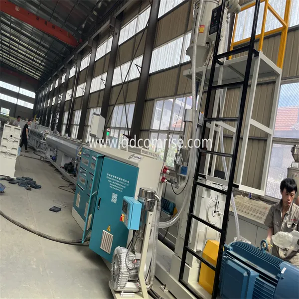 Компанія Commrise здійснює мільйони 3LAREERS Extrusion PE TIPE MACHTIONS від одного клієнта.